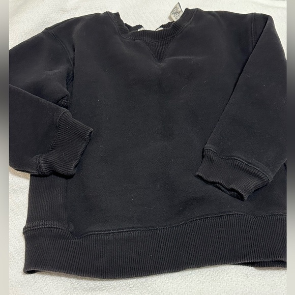 FRIENDS Other - Boys barely worn long sleeved black sweatshirt, size M (5/6)